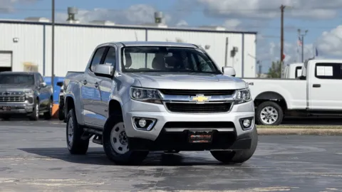 Silver 2018 Chevrolet Colorado 2WD LT for sale in Alvin, TX