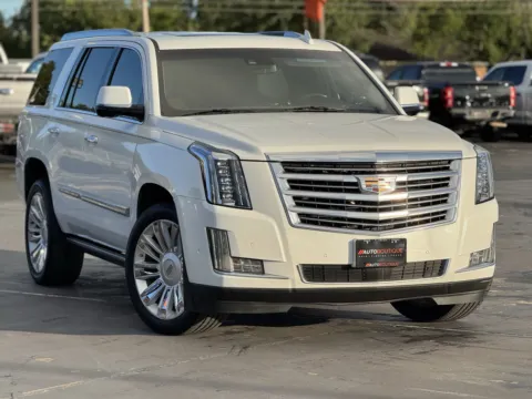 Photos of 2017 Cadillac Escalade Platinum for sale in Alvin, TX at Auto Boutique Texas