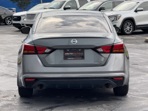 More photos of 2021 Nissan Altima 2.5 S at Auto Boutique Texas, TX