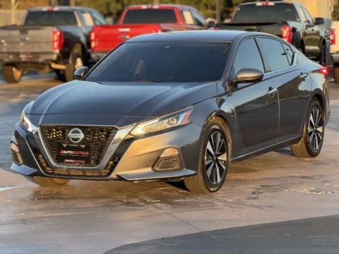 Another view of 2021 Nissan Altima 2.5 SV for sale in Alvin, TX at Auto Boutique Texas