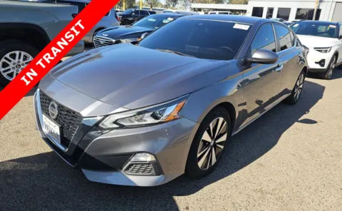 Gray 2021 Nissan Altima 2.5 SV for sale in Alvin, TX