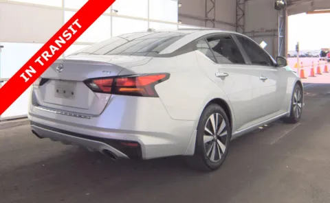 More photos of 2021 Nissan Altima 2.5 SV at Auto Boutique Texas, TX