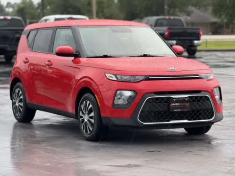 Photos of 2020 Kia Soul LX for sale in Alvin, TX at Auto Boutique Texas
