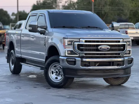 Photos of 2021 Ford Super Duty F-350 SRW LARIAT for sale in Alvin, TX at Auto Boutique Texas