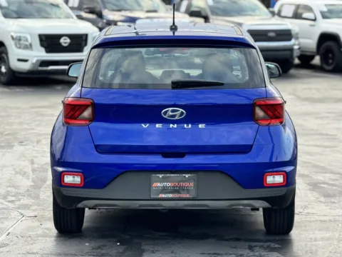 More photos of 2023 Hyundai Venue SE at Auto Boutique Texas, TX