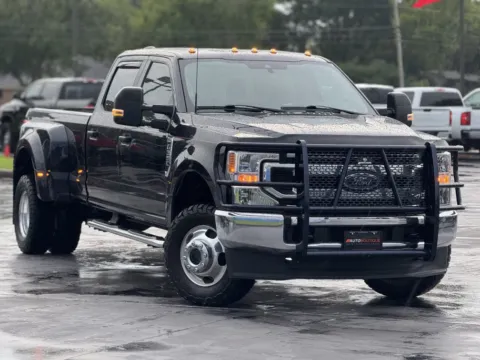Photos of 2022 Ford Super Duty F-350 DRW XL for sale in Alvin, TX at Auto Boutique Texas