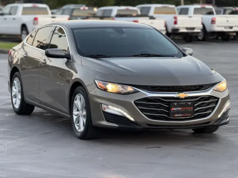 Photos of 2020 Chevrolet Malibu LT for sale in Alvin, TX at Auto Boutique Texas