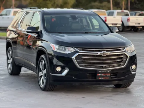 Photos of 2020 Chevrolet Traverse LT Leather for sale in Alvin, TX at Auto Boutique Texas