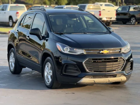 Photos of 2020 Chevrolet Trax LT for sale in Alvin, TX at Auto Boutique Texas