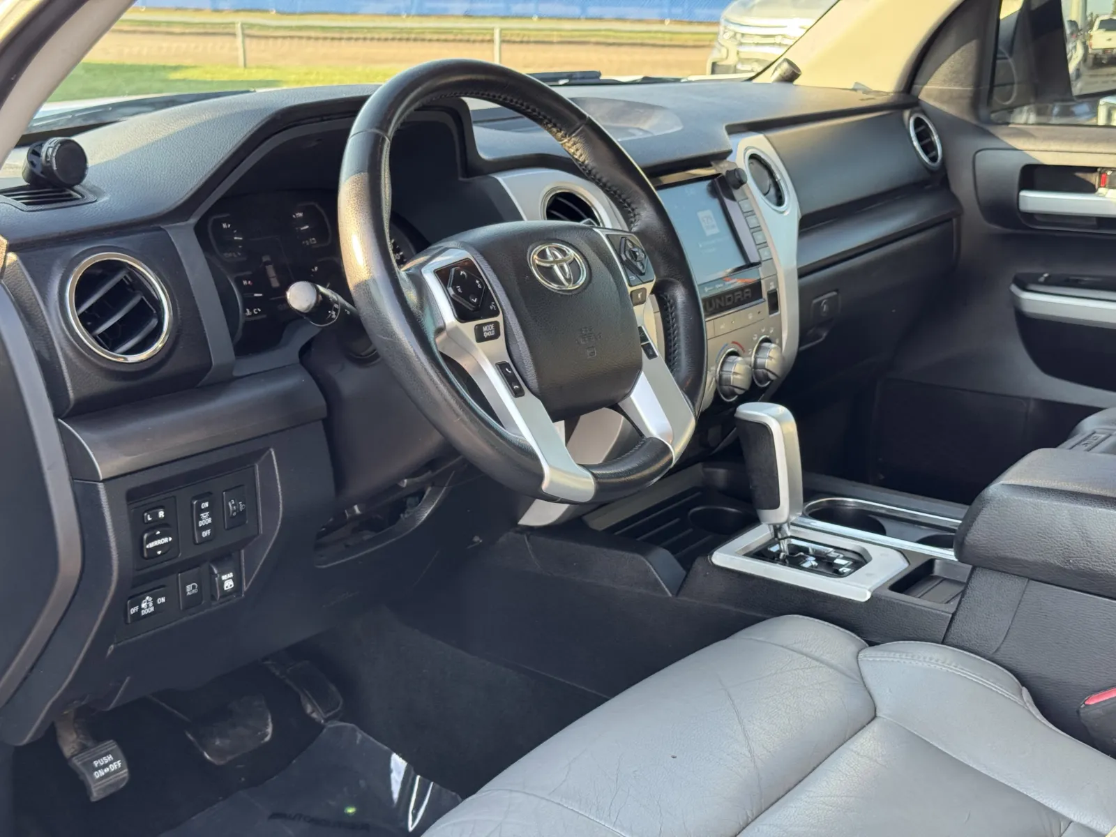 2021 Toyota Tundra SR5 - Photo 10