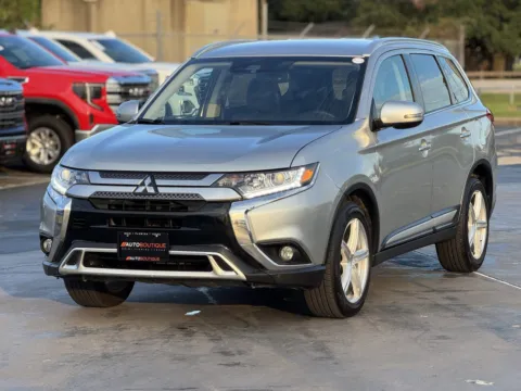 Another view of 2020 Mitsubishi Outlander SEL for sale in Alvin, TX at Auto Boutique Texas