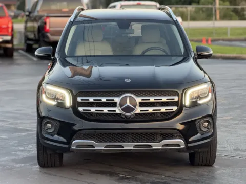 More photos of 2021 Mercedes-Benz GLB 250 at Auto Boutique Texas, TX