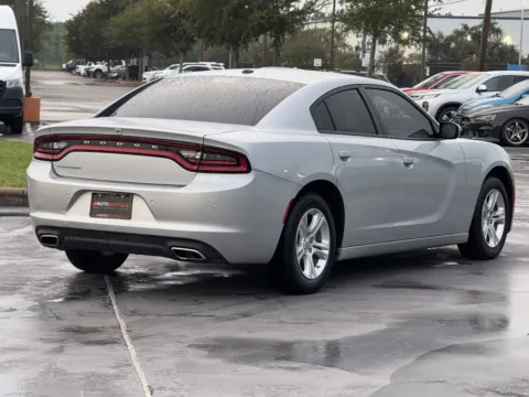 More photos of 2022 Dodge Charger SXT at Auto Boutique Texas, TX