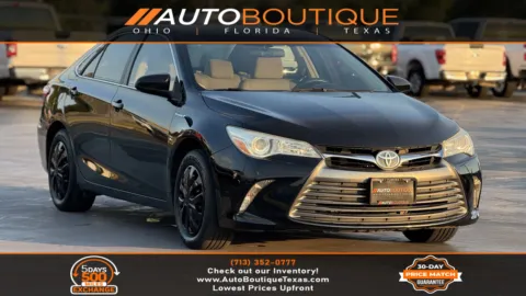 Black 2015 Toyota Camry Hybrid LE for sale in Alvin, TX