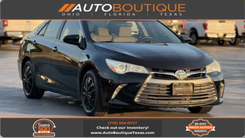Black 2015 Toyota Camry Hybrid LE for sale in Alvin, TX