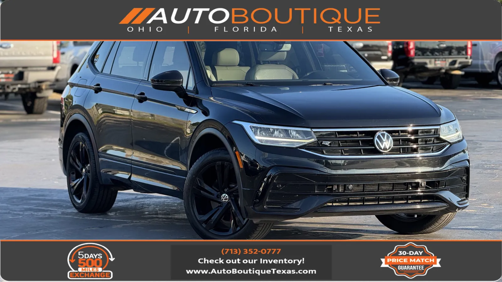 2024 Volkswagen Tiguan SE R-LINE BLACK's photo