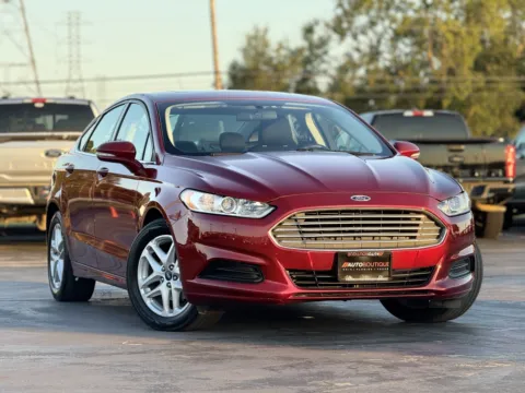 Photos of 2016 Ford Fusion SE for sale in Alvin, TX at Auto Boutique Texas