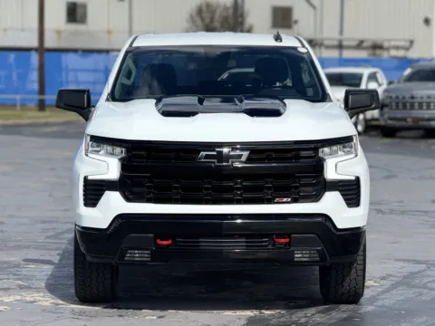 More photos of 2024 Chevrolet Silverado 1500 LT Trail Boss at Auto Boutique Texas, TX