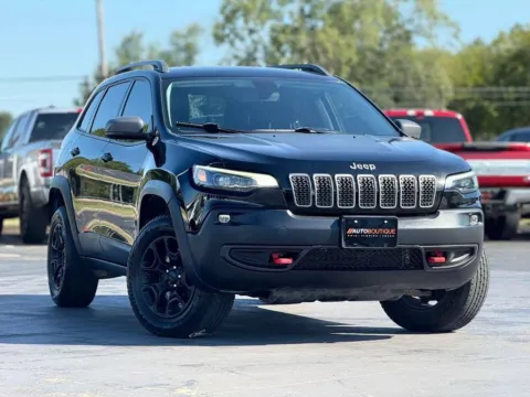 Photos of 2020 Jeep Cherokee Trailhawk for sale in Alvin, TX at Auto Boutique Texas