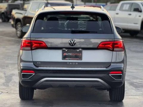 More photos of 2022 Volkswagen Taos SE at Auto Boutique Texas, TX