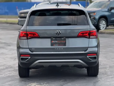 More photos of 2022 Volkswagen Taos SE at Auto Boutique Texas, TX