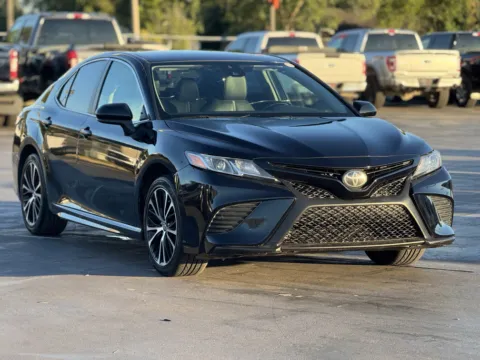 Photos of 2019 Toyota Camry SE for sale in Alvin, TX at Auto Boutique Texas