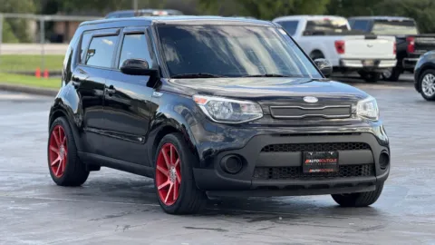 Black 2019 Kia Soul for sale in Alvin, TX