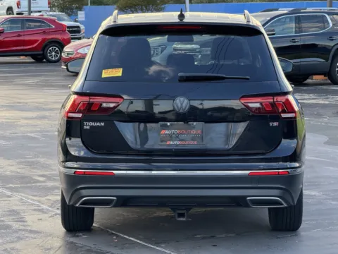 More photos of 2018 Volkswagen Tiguan SE at Auto Boutique Texas, TX