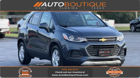 Gray 2022 Chevrolet Trax LT for sale in Alvin, TX
