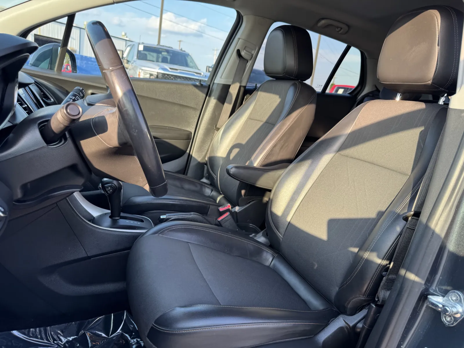 2022 Chevrolet Trax LT - Photo 21