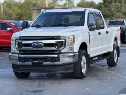 Another view of 2020 Ford Super Duty F-250 SRW XLT for sale in Alvin, TX at Auto Boutique Texas