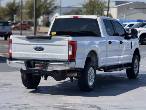 More photos of 2019 Ford Super Duty F-250 SRW XLT at Auto Boutique Texas, TX