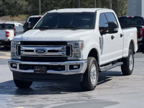 Another view of 2019 Ford Super Duty F-250 SRW XLT for sale in Alvin, TX at Auto Boutique Texas