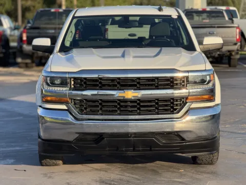 More photos of 2019 Chevrolet Silverado 1500 LD LT at Auto Boutique Texas, TX