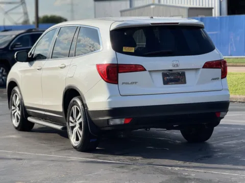 Another view of 2016 Honda Pilot EX-L for sale in Alvin, TX at Auto Boutique Texas
