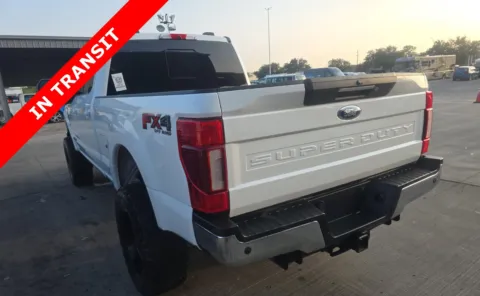More photos of 2022 Ford Super Duty F-250 SRW LARIAT at Auto Boutique Texas, TX