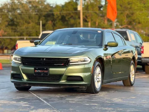 Another view of 2019 Dodge Charger SXT for sale in Alvin, TX at Auto Boutique Texas