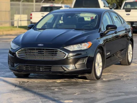 Another view of 2019 Ford Fusion Hybrid SE for sale in Alvin, TX at Auto Boutique Texas