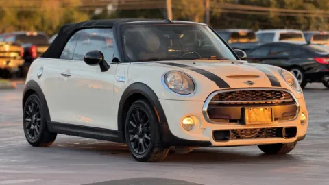 White 2017 MINI COOPER S Cooper S for sale in Alvin, TX