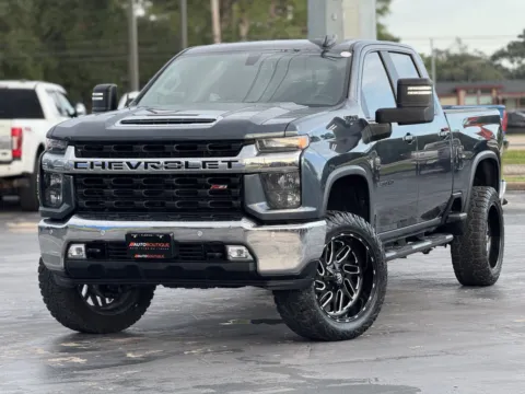 Another view of 2020 Chevrolet Silverado 2500HD LT for sale in Alvin, TX at Auto Boutique Texas