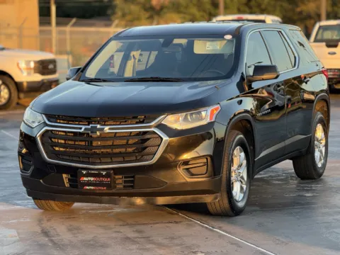 Another view of 2021 Chevrolet Traverse LS for sale in Alvin, TX at Auto Boutique Texas