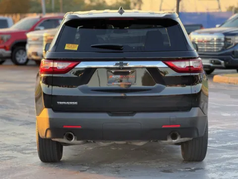 More photos of 2021 Chevrolet Traverse LS at Auto Boutique Texas, TX