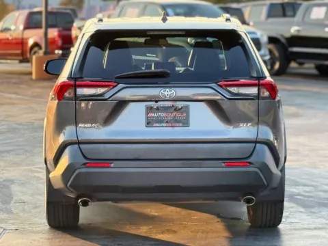More photos of 2021 Toyota RAV4 XLE Premium at Auto Boutique Texas, TX