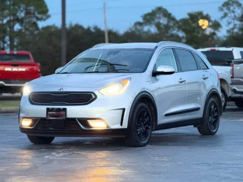 Another view of 2019 Kia Niro Plug-In Hybrid EX for sale in Alvin, TX at Auto Boutique Texas
