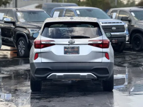 More photos of 2021 Kia Seltos LX at Auto Boutique Texas, TX