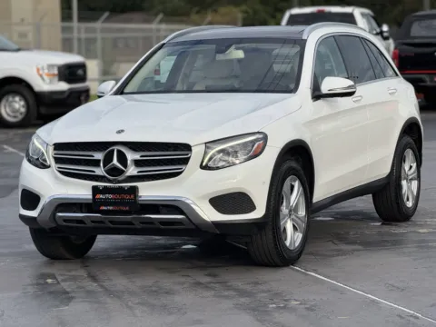 Another view of 2018 Mercedes-Benz GLC 300 for sale in Alvin, TX at Auto Boutique Texas