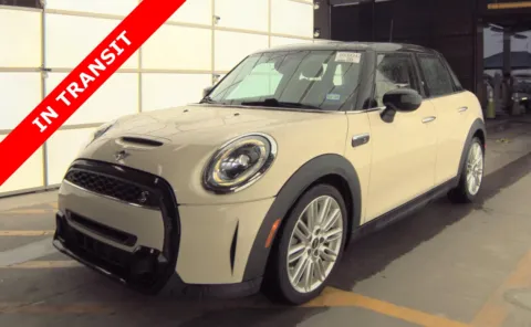 White 2023 MINI Hardtop 4 Door Cooper S for sale in Alvin, TX