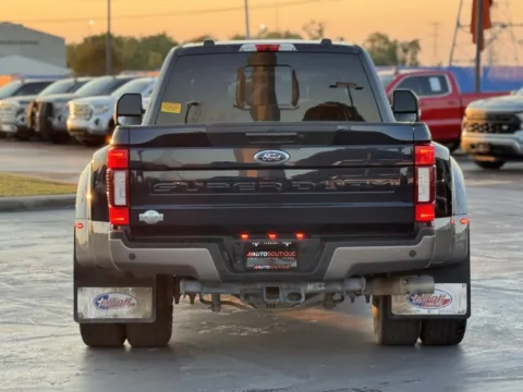 More photos of 2022 Ford Super Duty F-350 DRW King Ranch at Auto Boutique Texas, TX