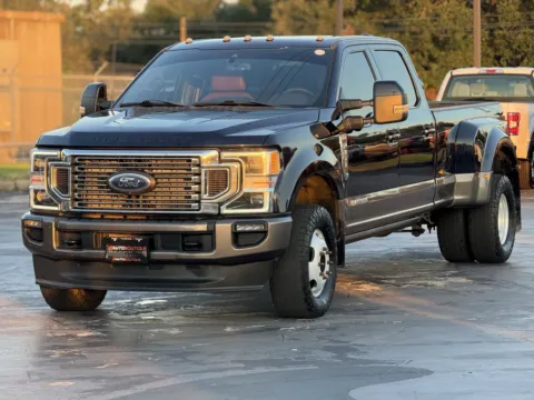 Another view of 2022 Ford Super Duty F-350 DRW King Ranch for sale in Alvin, TX at Auto Boutique Texas