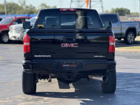 More photos of 2019 GMC Sierra 2500HD Denali at Auto Boutique Texas, TX